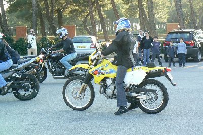 La 400 DRZ et sa pilote
