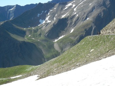 DSCN1554.JPG (189.86 Kio) Vu 24004 fois cherchez la moto !!